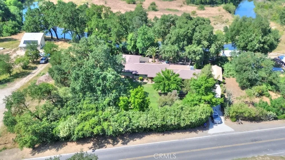 11714 Livingston Cressey Livingston, CA 95334