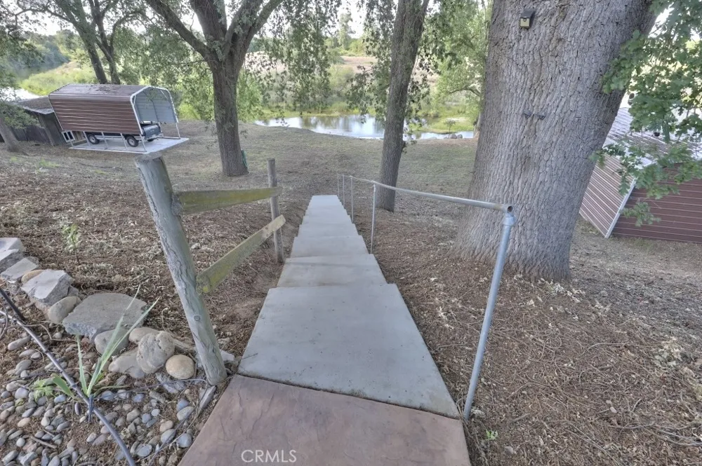 11714 Livingston Cressey Livingston, CA 95334