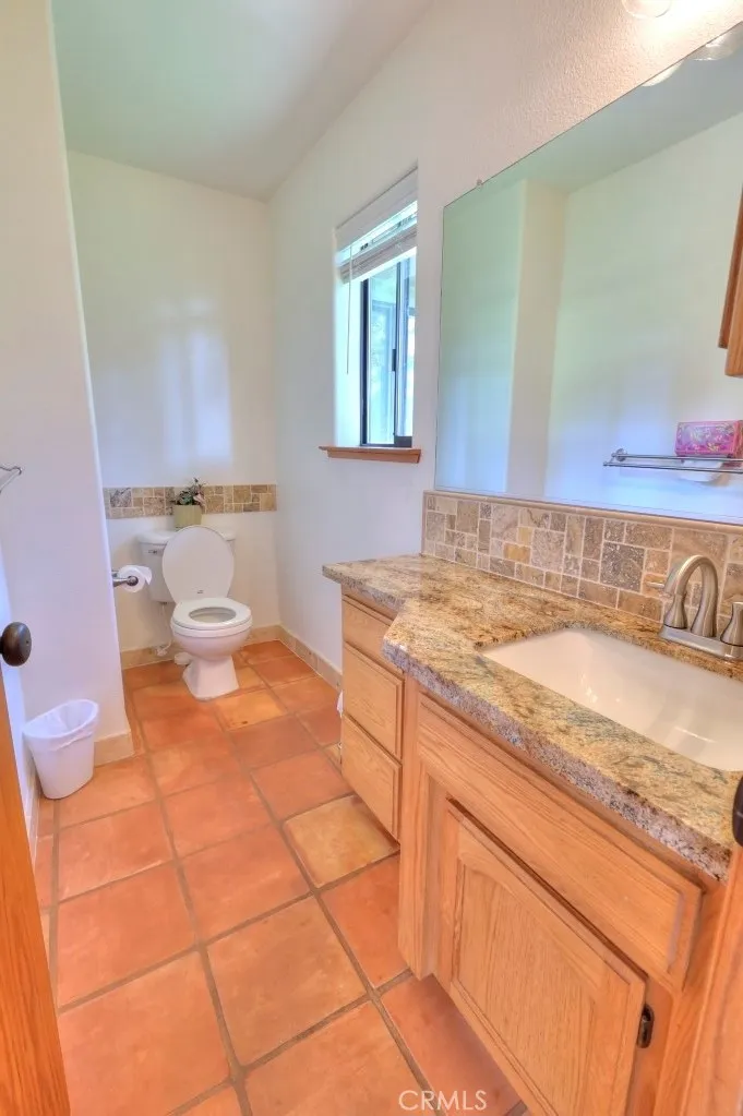 11714 Livingston Cressey Livingston, CA 95334