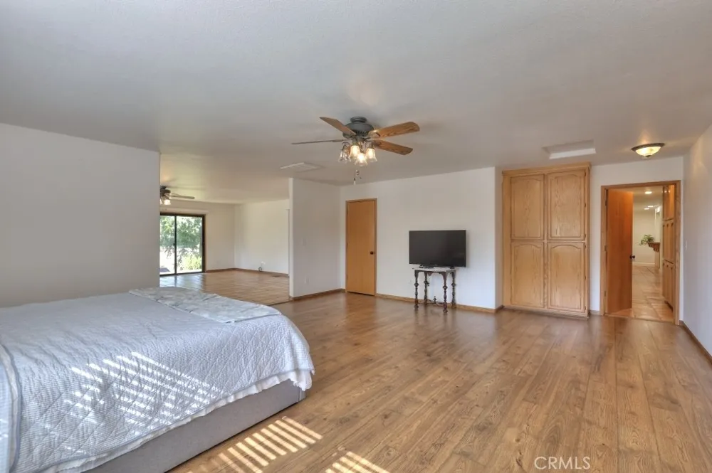 11714 Livingston Cressey Livingston, CA 95334