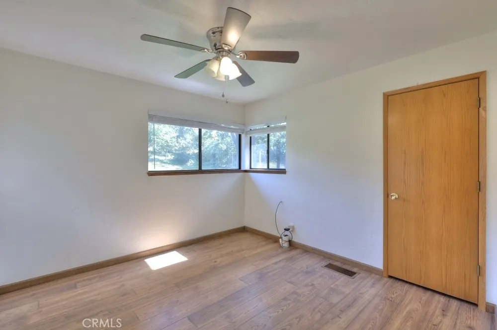 11714 Livingston Cressey Livingston, CA 95334
