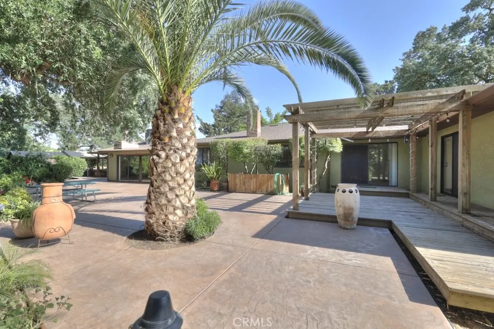 11714 Livingston Cressey Livingston, CA 95334
