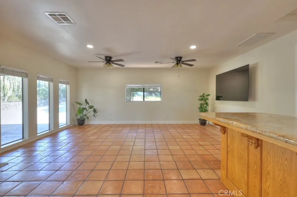 11714 Livingston Cressey Livingston, CA 95334