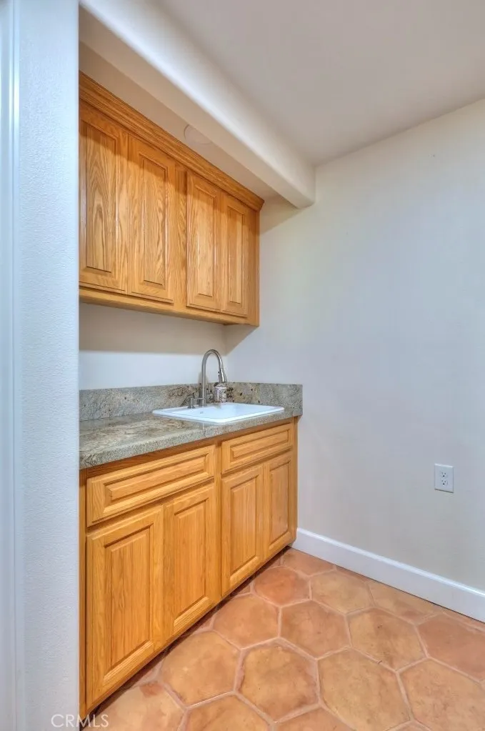 11714 Livingston Cressey Livingston, CA 95334