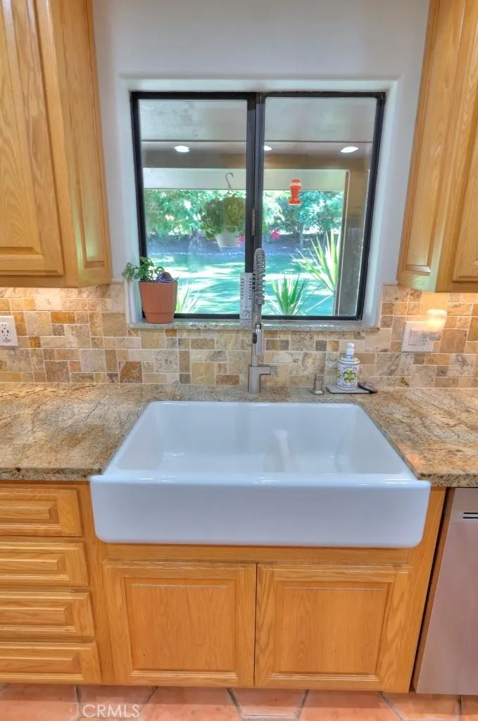 11714 Livingston Cressey Livingston, CA 95334