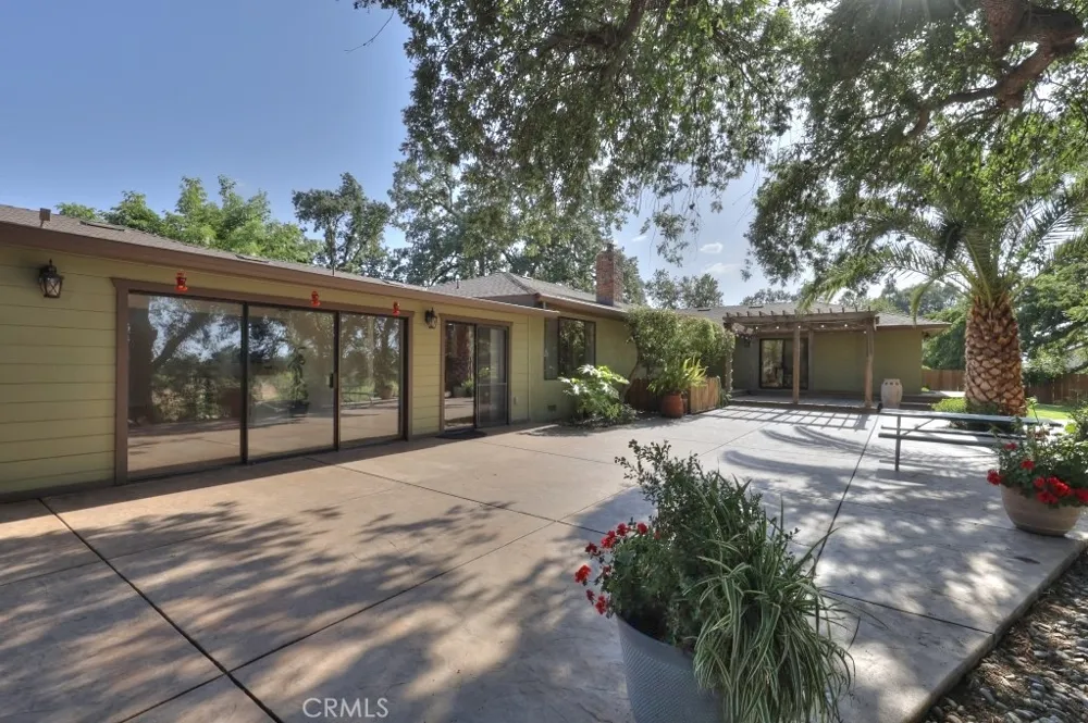11714 Livingston Cressey Livingston, CA 95334