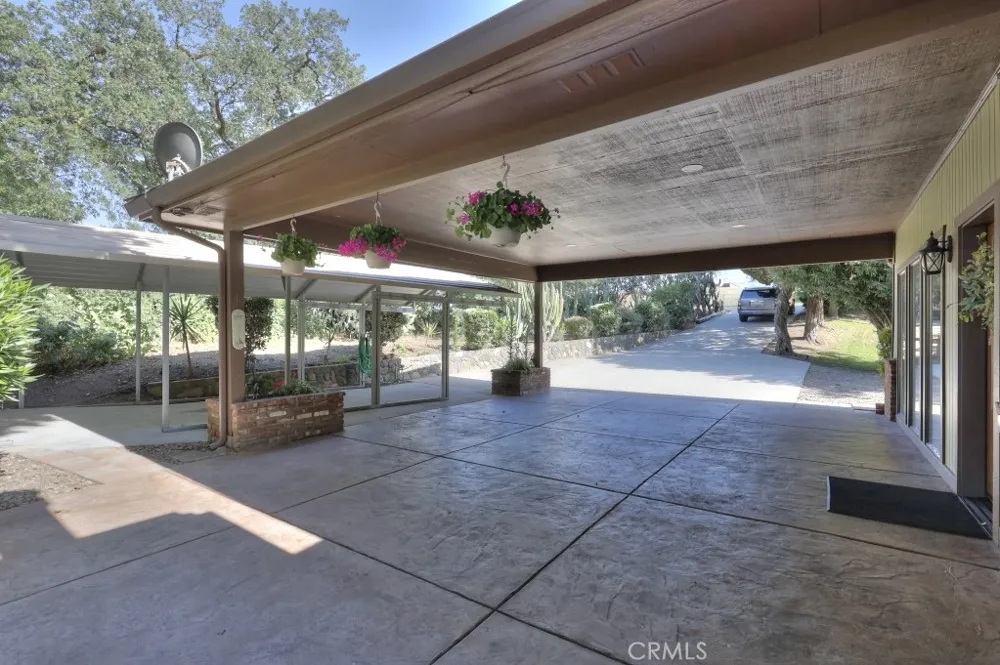 11714 Livingston Cressey Livingston, CA 95334