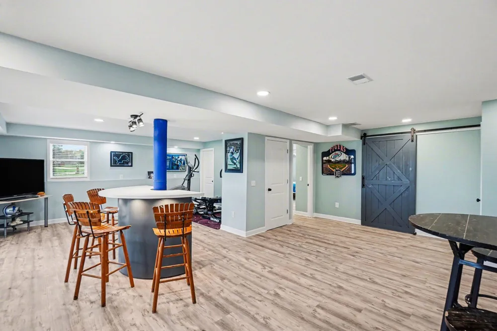 3520 W Lake Drive Orient Township, MI 49679