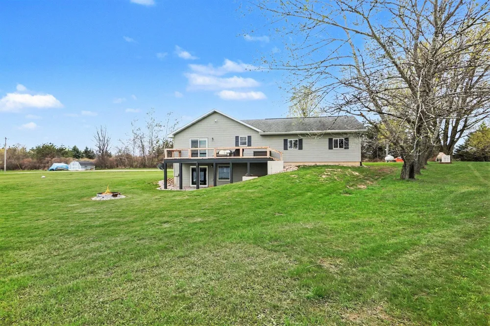 3520 W Lake Drive Orient Township, MI 49679