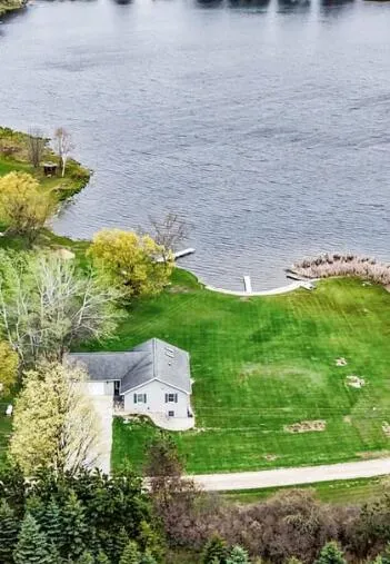 3520 W Lake Drive Orient Township, MI 49679