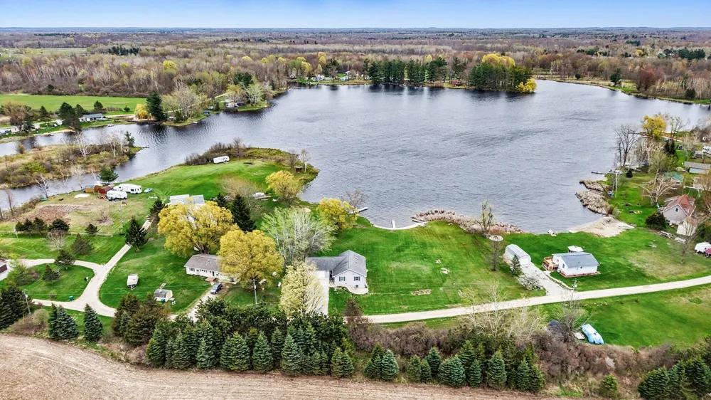 3520 W Lake Drive Orient Township, MI 49679