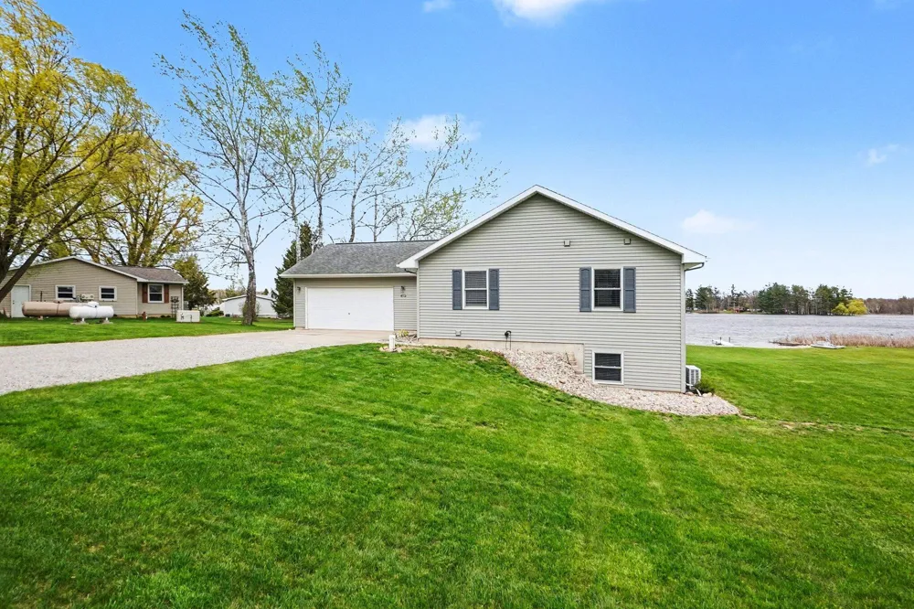 3520 W Lake Drive Orient Township, MI 49679