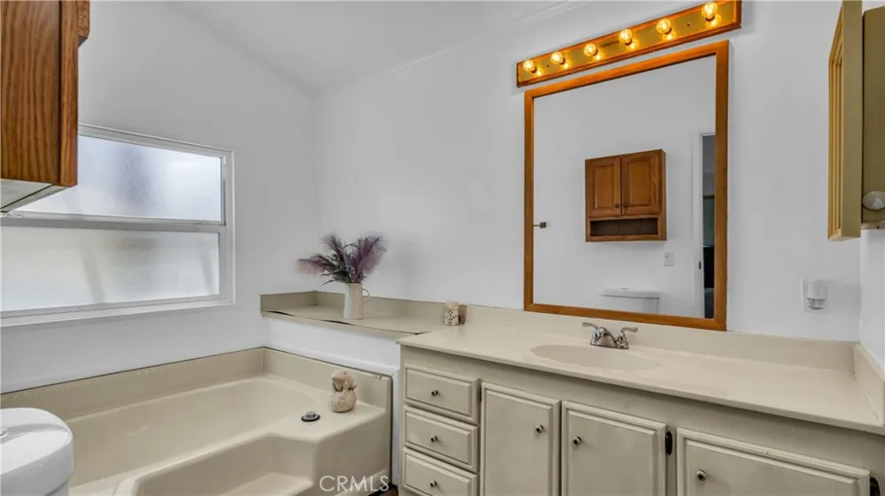 783 Molokai Thermal, CA 92274