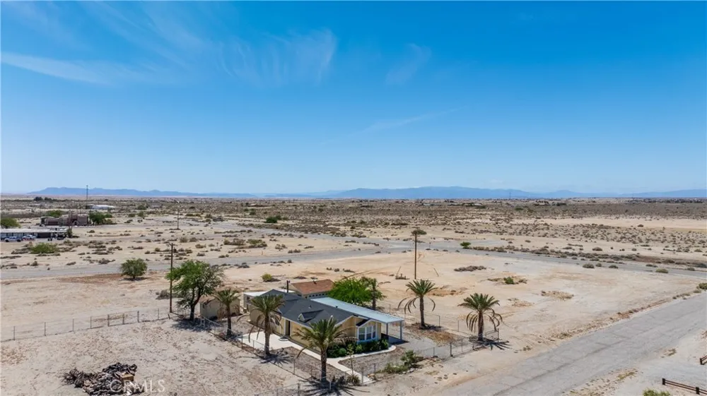 783 Molokai Thermal, CA 92274