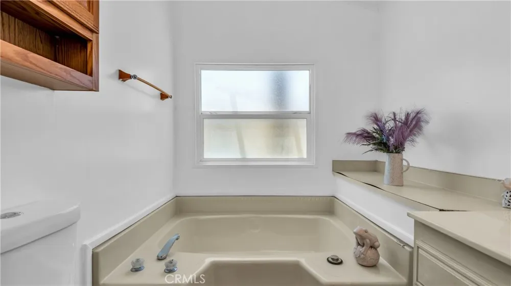 783 Molokai Thermal, CA 92274