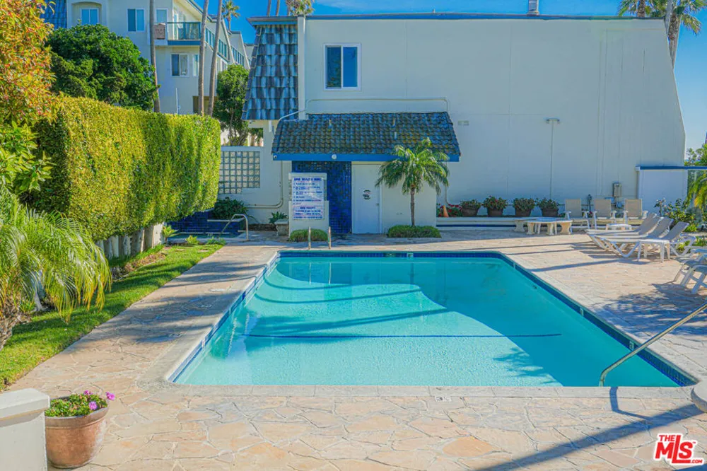 11874 Coral Reef Lane Malibu, CA 90265