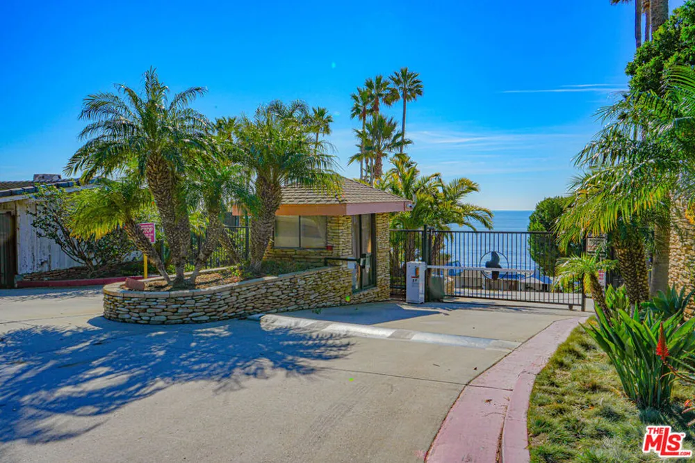 11874 Coral Reef Lane Malibu, CA 90265