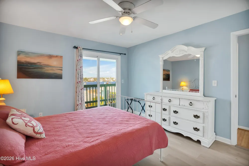 1013 Carolina Beach Avenue #3d Carolina Beach, NC 28428