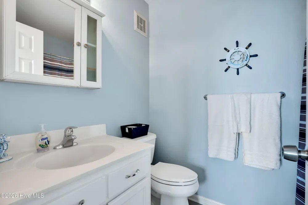 1013 Carolina Beach Avenue #3d Carolina Beach, NC 28428