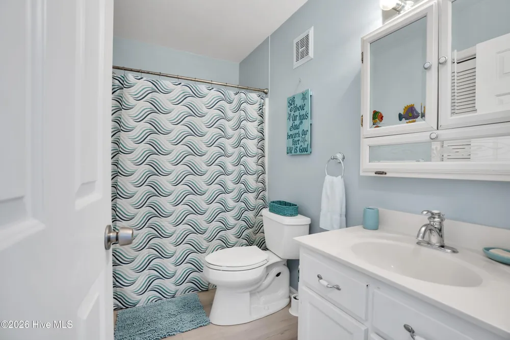 1013 Carolina Beach Avenue #3d Carolina Beach, NC 28428