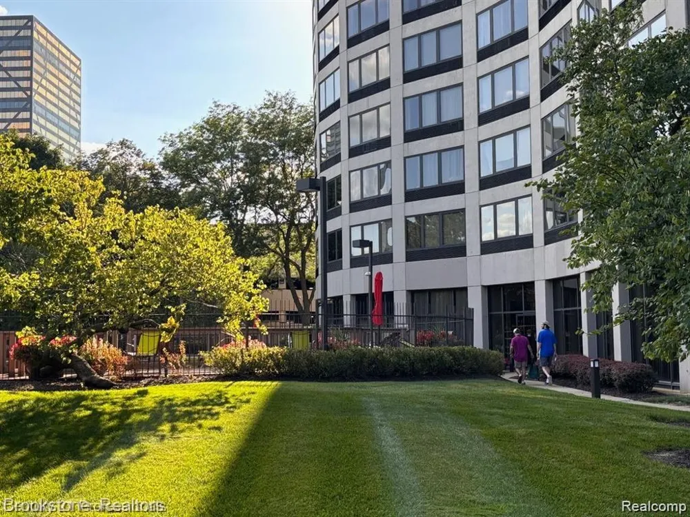 5000 Town Center Drive #Ste # 2301 Southfield City, MI 48075