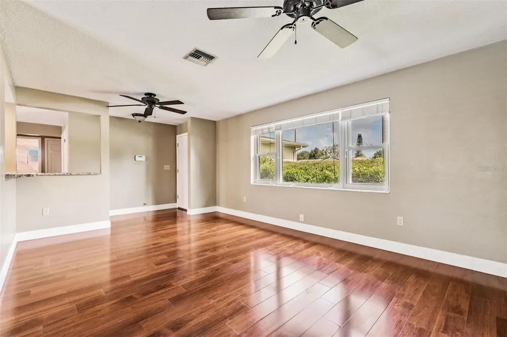 11440 130TH AVENUE Largo, FL 33778