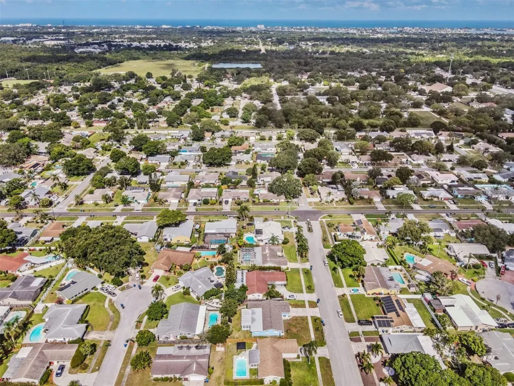 11440 130TH AVENUE Largo, FL 33778