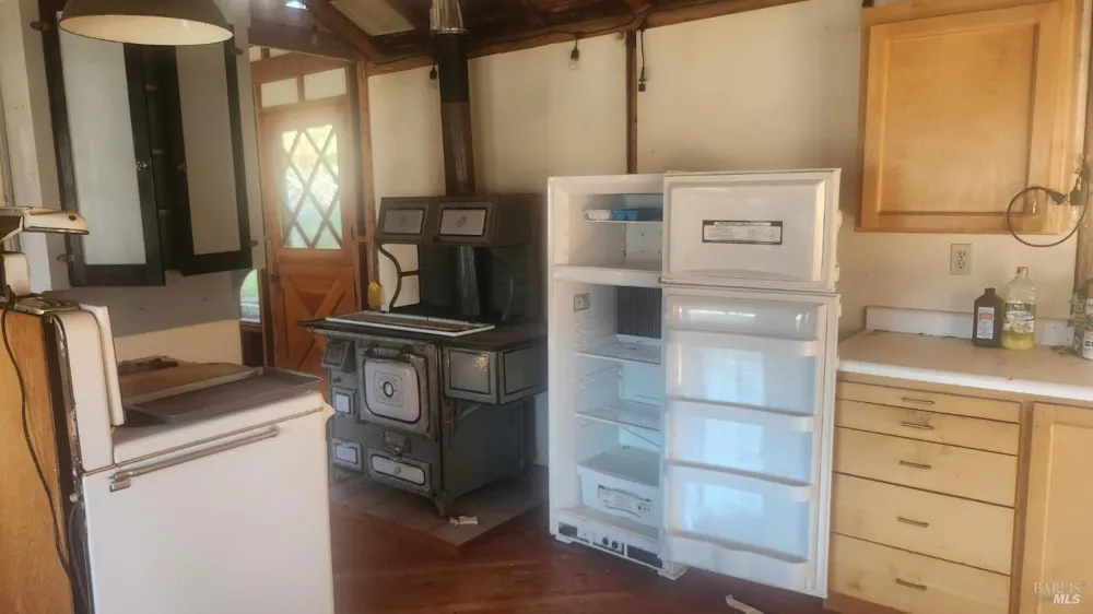 35720 Mendocino Pass Road Covelo, CA 95428