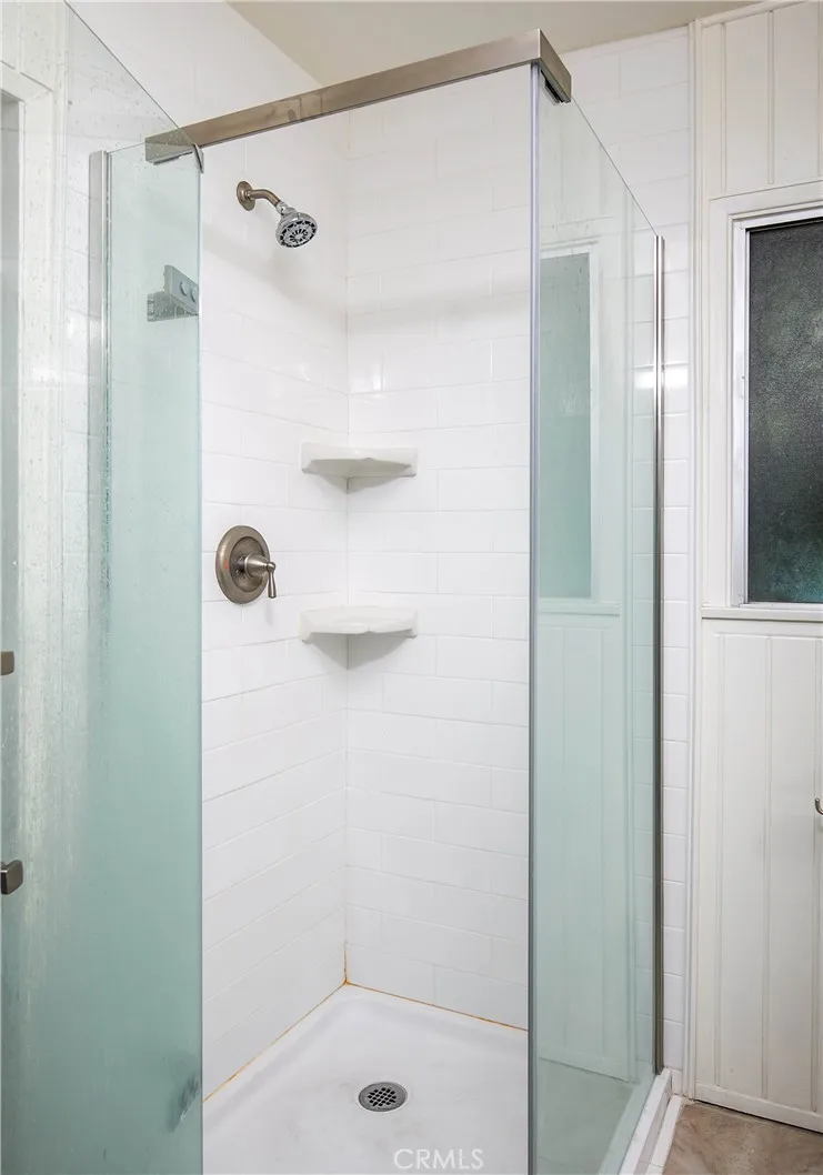 20748 Vose Winnetka, CA 91306