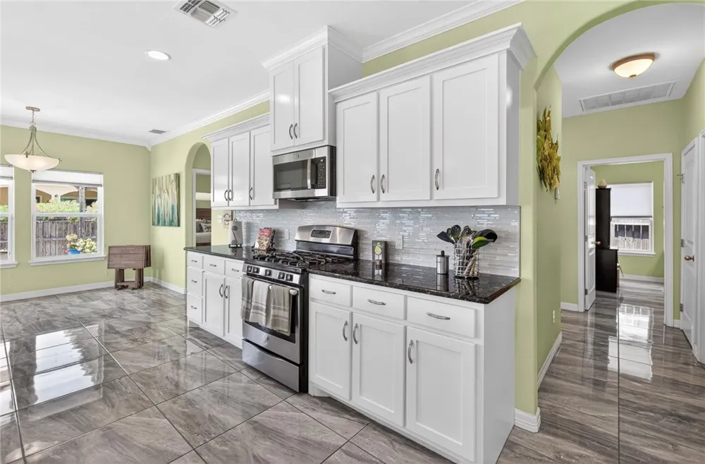15853 GRENADINE DRIVE Corpus Christi, TX 78418
