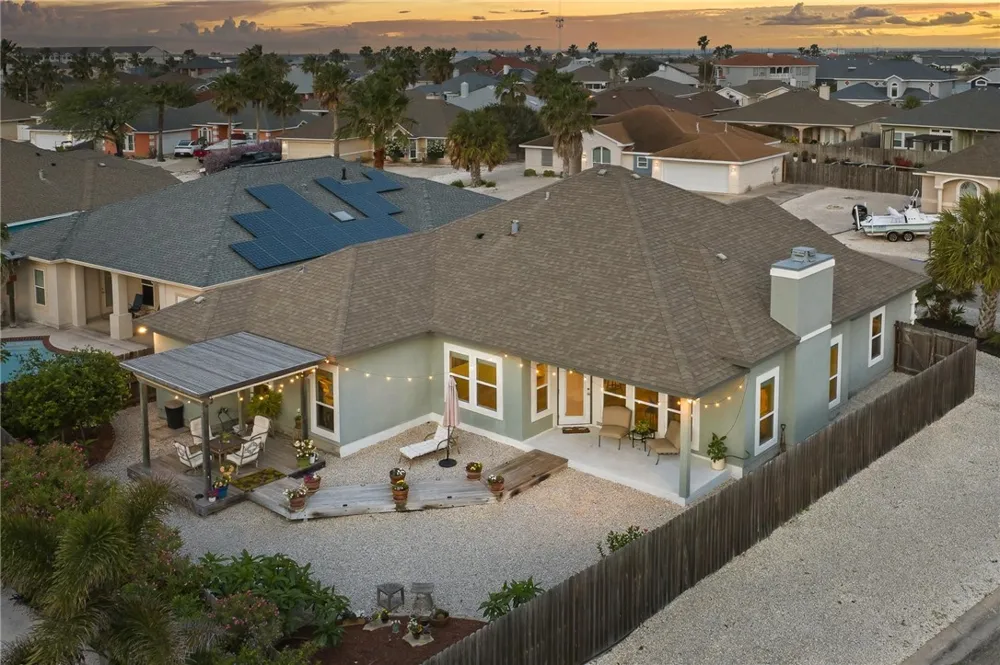 15853 GRENADINE DRIVE Corpus Christi, TX 78418