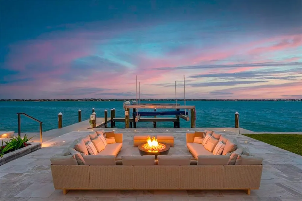 487 MEADOW LARK DR Sarasota, FL 34236
