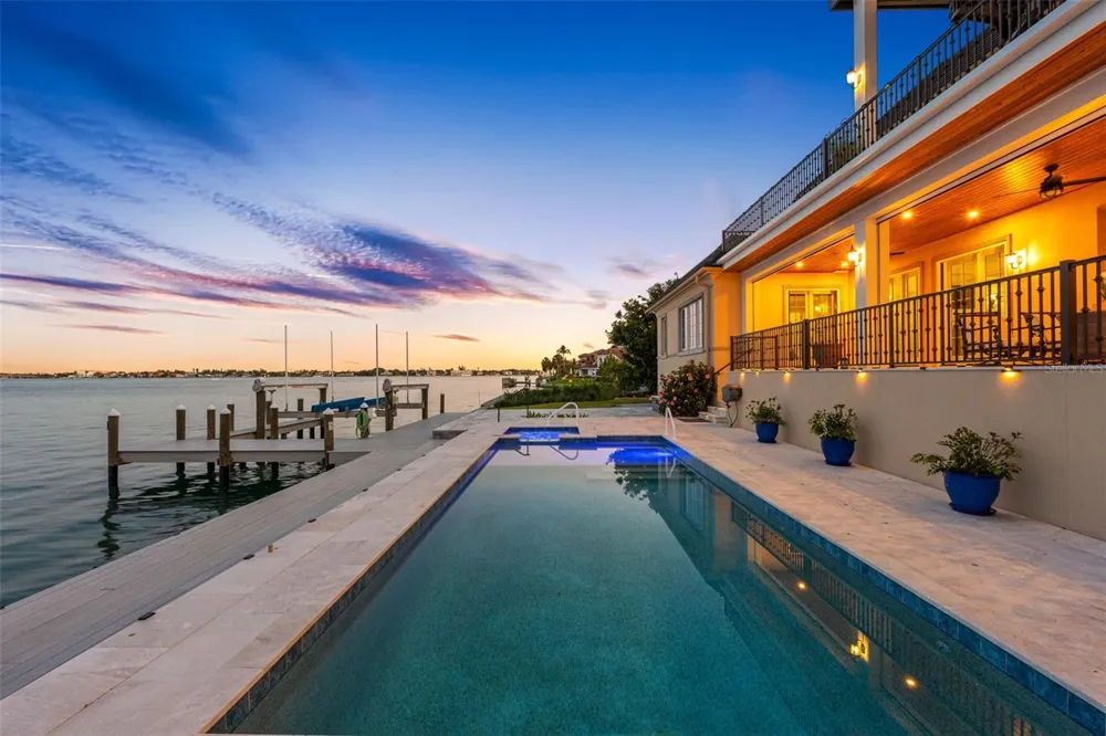 487 MEADOW LARK DR Sarasota, FL 34236