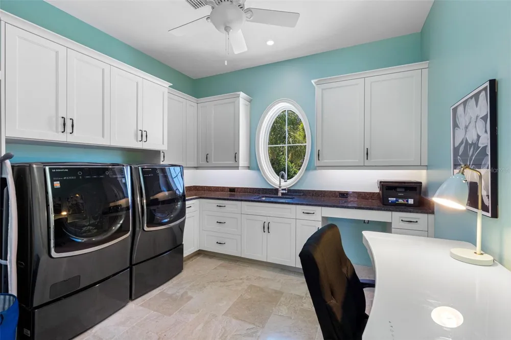 487 MEADOW LARK DR Sarasota, FL 34236