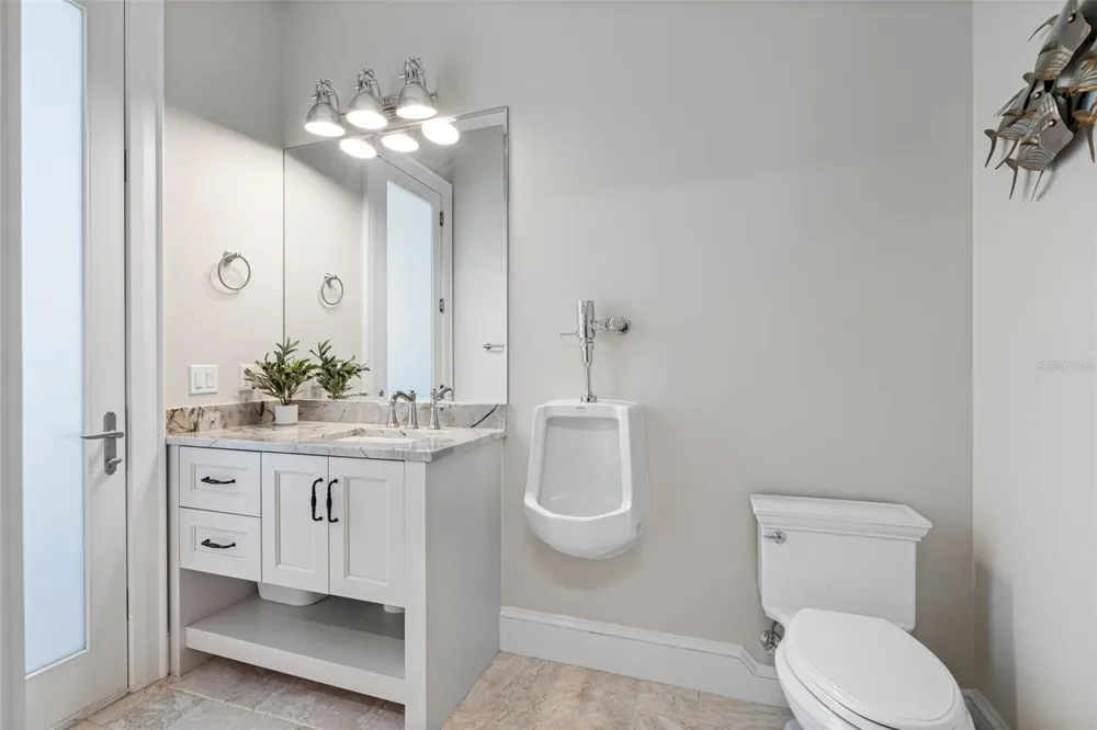 487 MEADOW LARK DR Sarasota, FL 34236