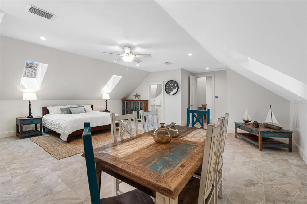 487 MEADOW LARK DR Sarasota, FL 34236