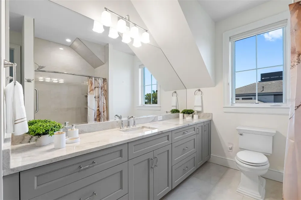 487 MEADOW LARK DR Sarasota, FL 34236