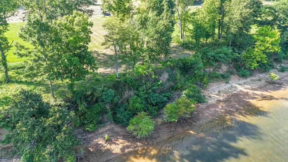 6 CADEN CV Savannah, TN 38372