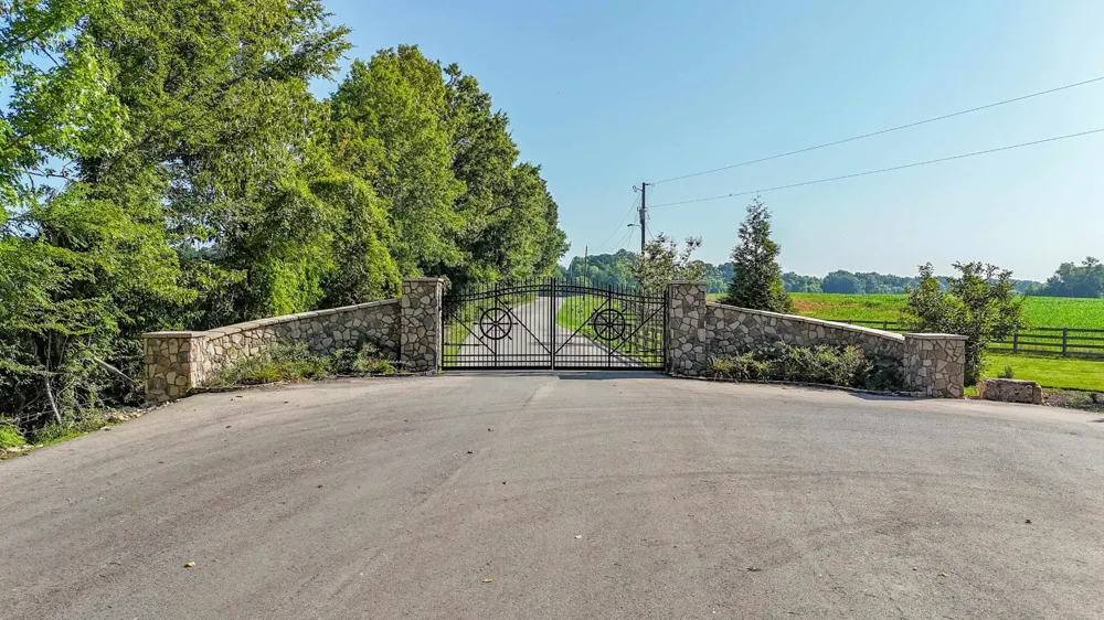6 CADEN CV Savannah, TN 38372