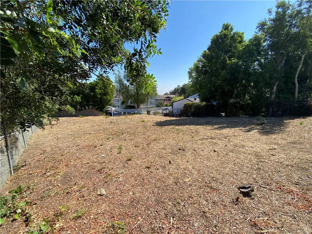 Elm Calabasas, CA 91302