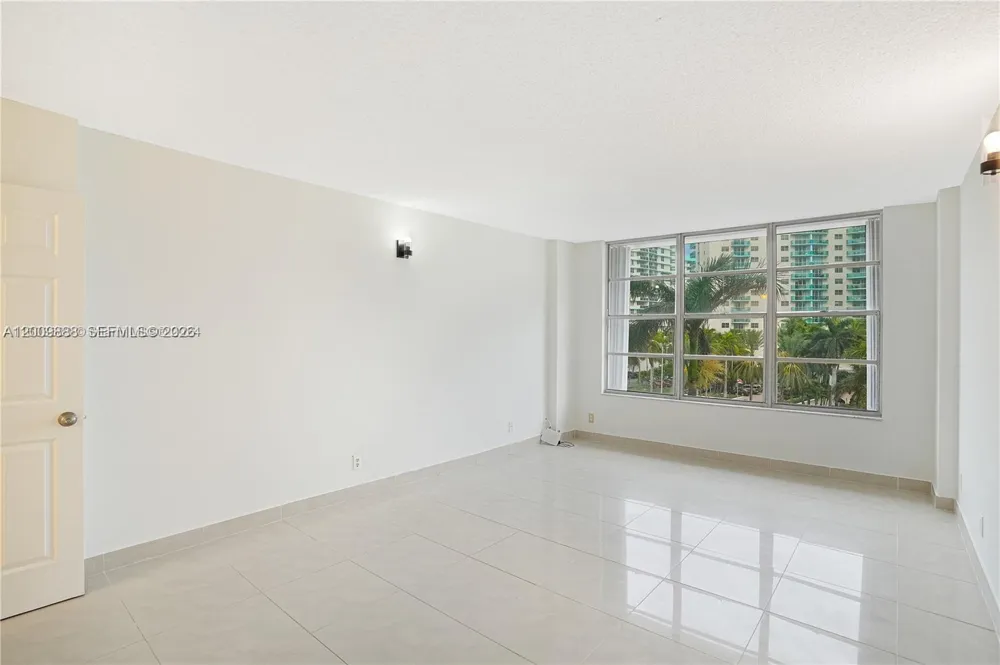 3800 S Ocean Dr #414 Hollywood, FL 33019