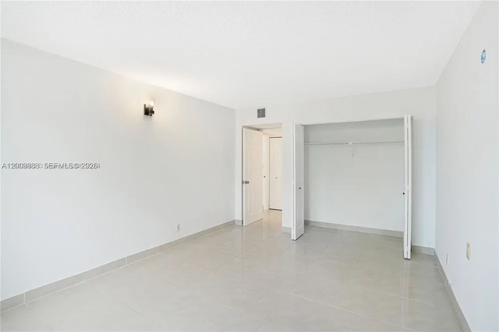 3800 S Ocean Dr #414 Hollywood, FL 33019