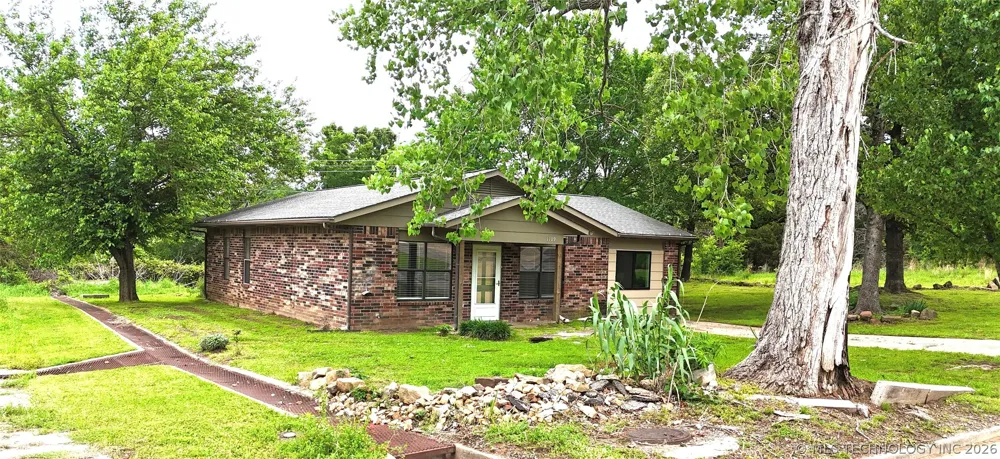 1109 Palmer Lane Eufaula, OK 74432