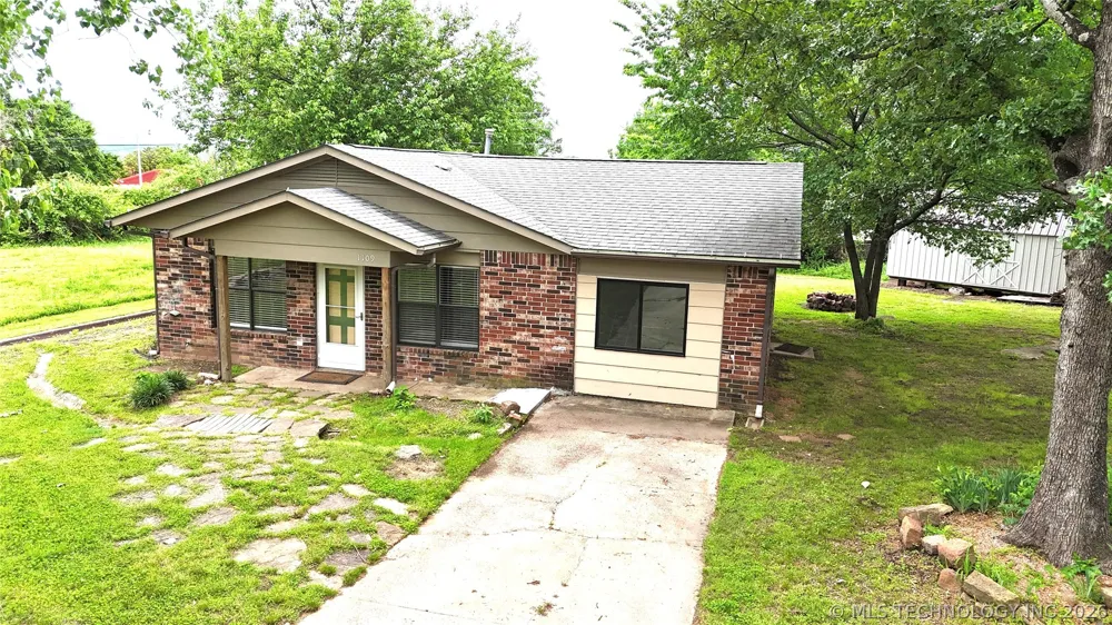 1109 Palmer Lane Eufaula, OK 74432