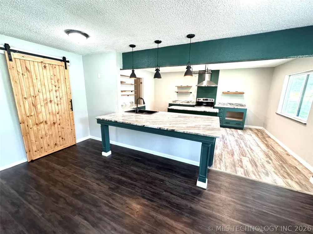 1109 Palmer Lane Eufaula, OK 74432