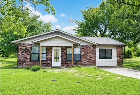 1109 Palmer Lane