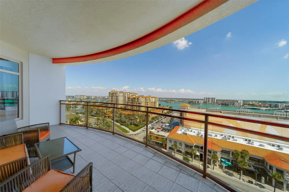 11 BAYMONT STREET #1109 Clearwater Beach, FL 33767
