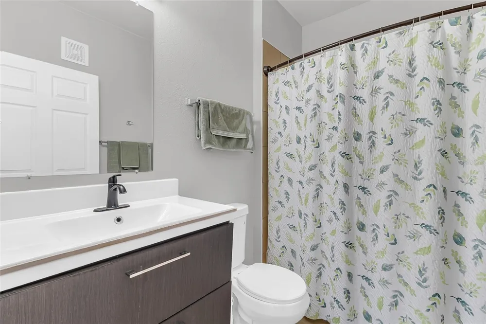 1995 ERVING CIRCLE #208 Ocoee, FL 34761