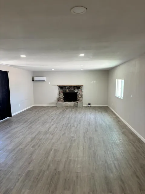 76434 Encanto Drive