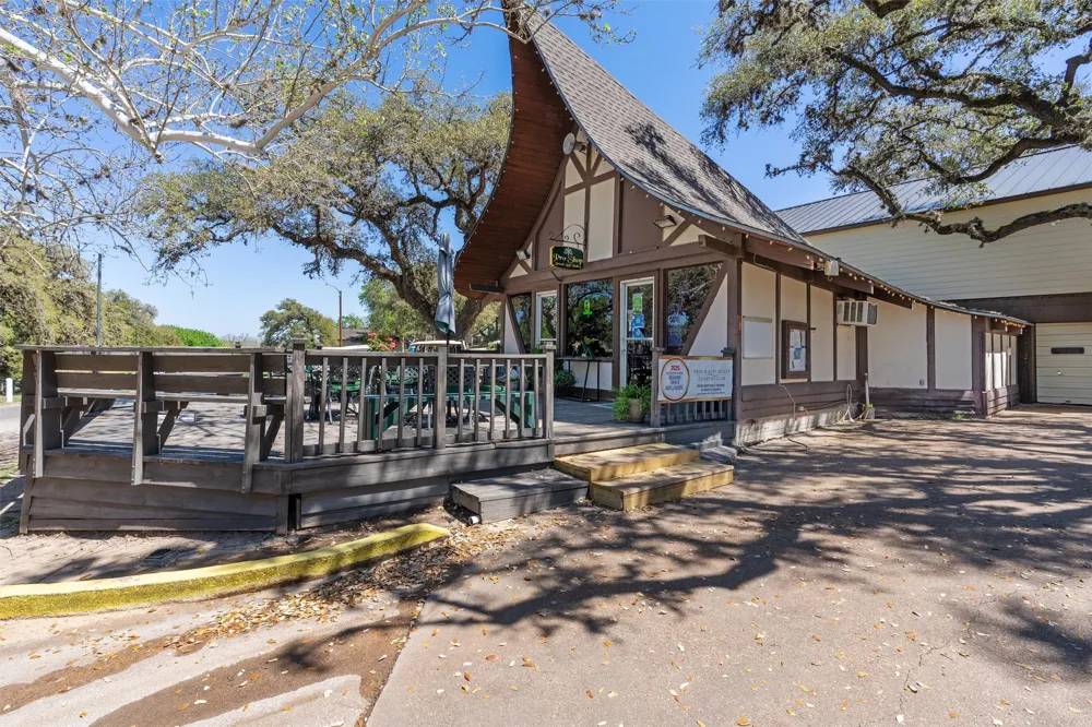 312 Country Club Drive La Grange, TX 78945